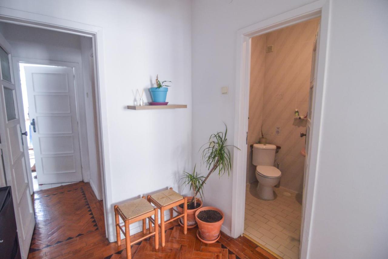 Maria Shared Apartment In Central Lissabon Exterior foto