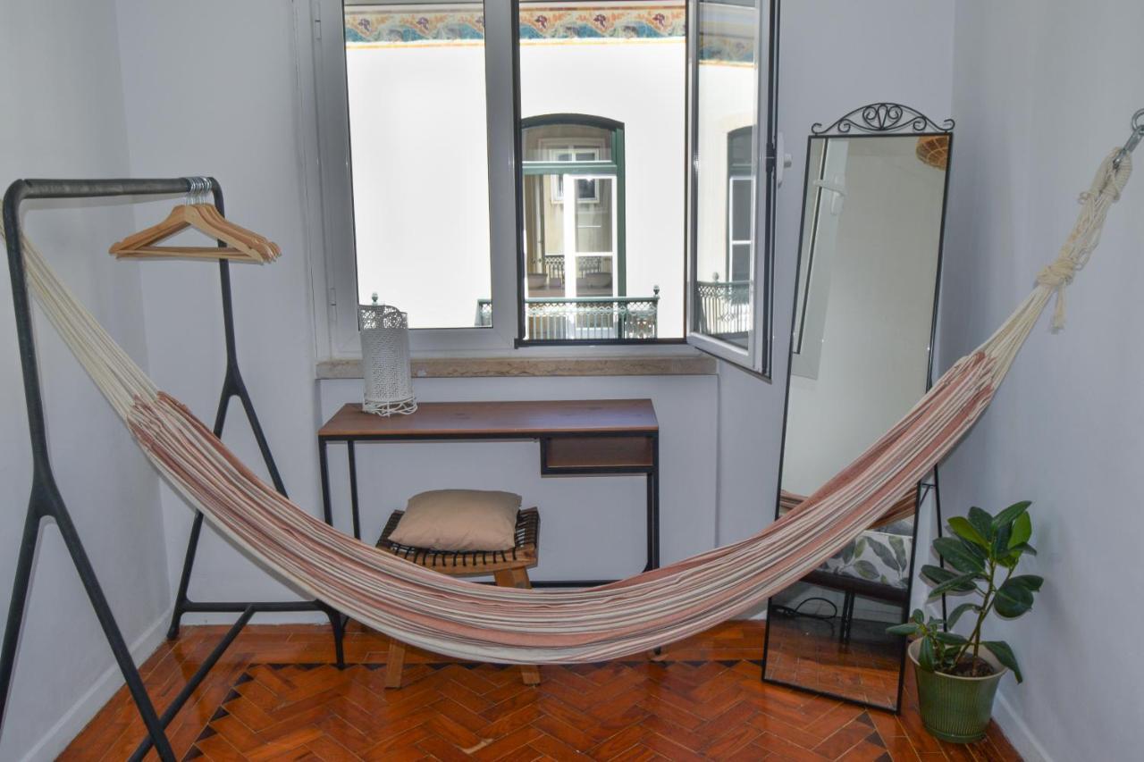 Maria Shared Apartment In Central Lissabon Exterior foto