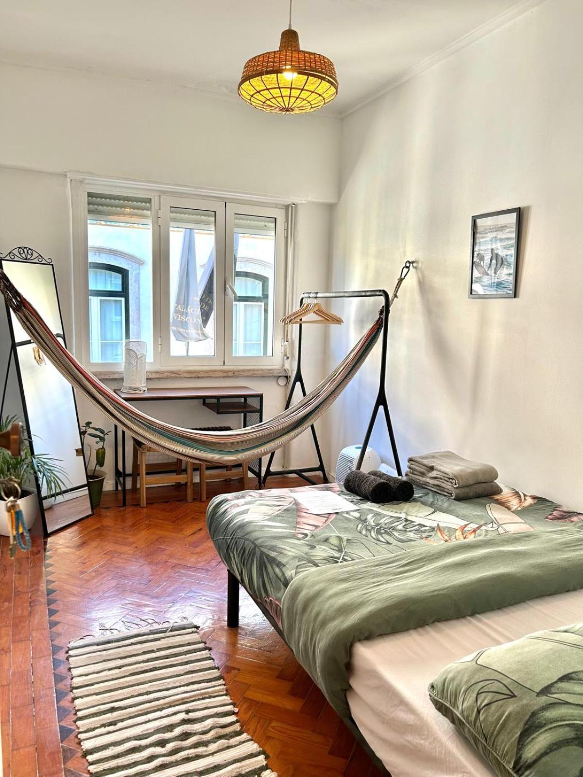 Maria Shared Apartment In Central Lissabon Exterior foto